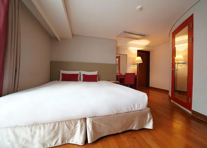 Hotel Prince Seoul 3*